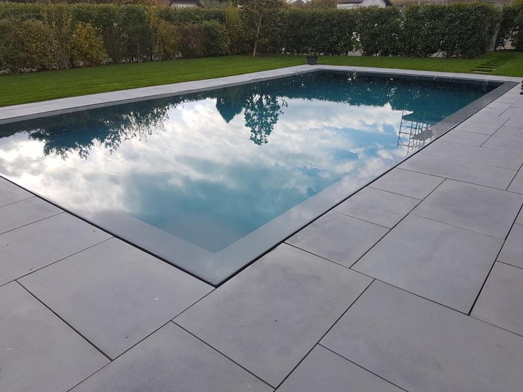 mini-piscine-petit-jardin