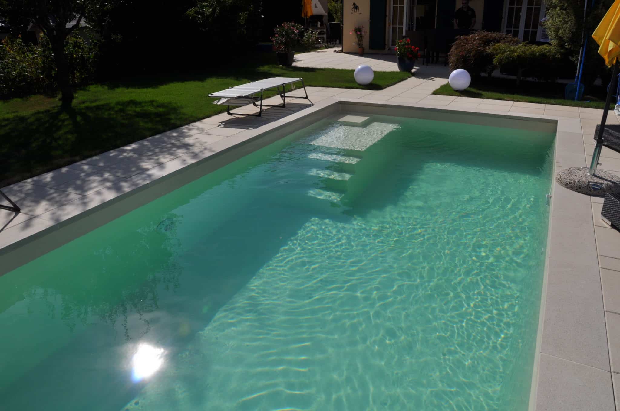 escalier-piscine-nyon